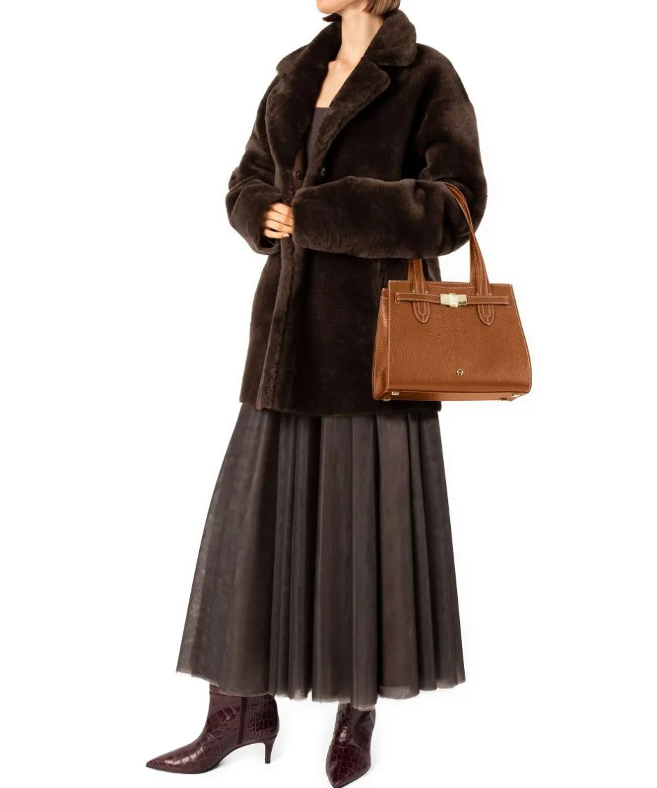 AIGNER Shoulder Bags-Farah M Shoulder bag grained cow leather