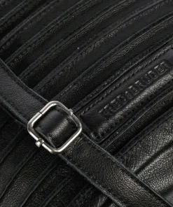 FredsBruder Crossbody Bags-Riffellinchen Crossbody bag grained cow leather