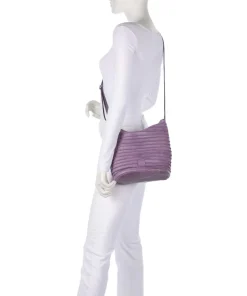 FredsBruder Crossbody Bags-Riffellinchen Crossbody bag grained cow leather