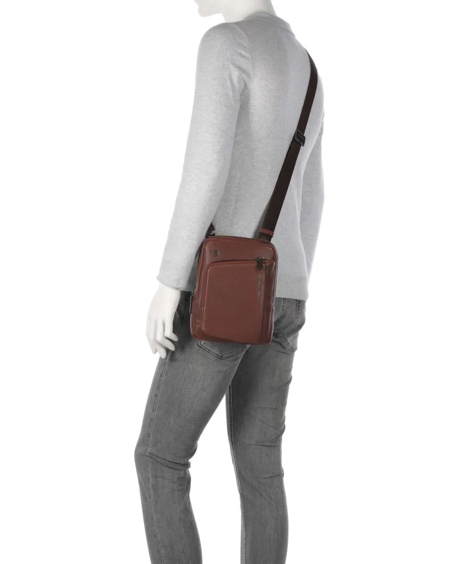 Piquadro Crossbody Bags-S134 Crossbody bag grained cow leather