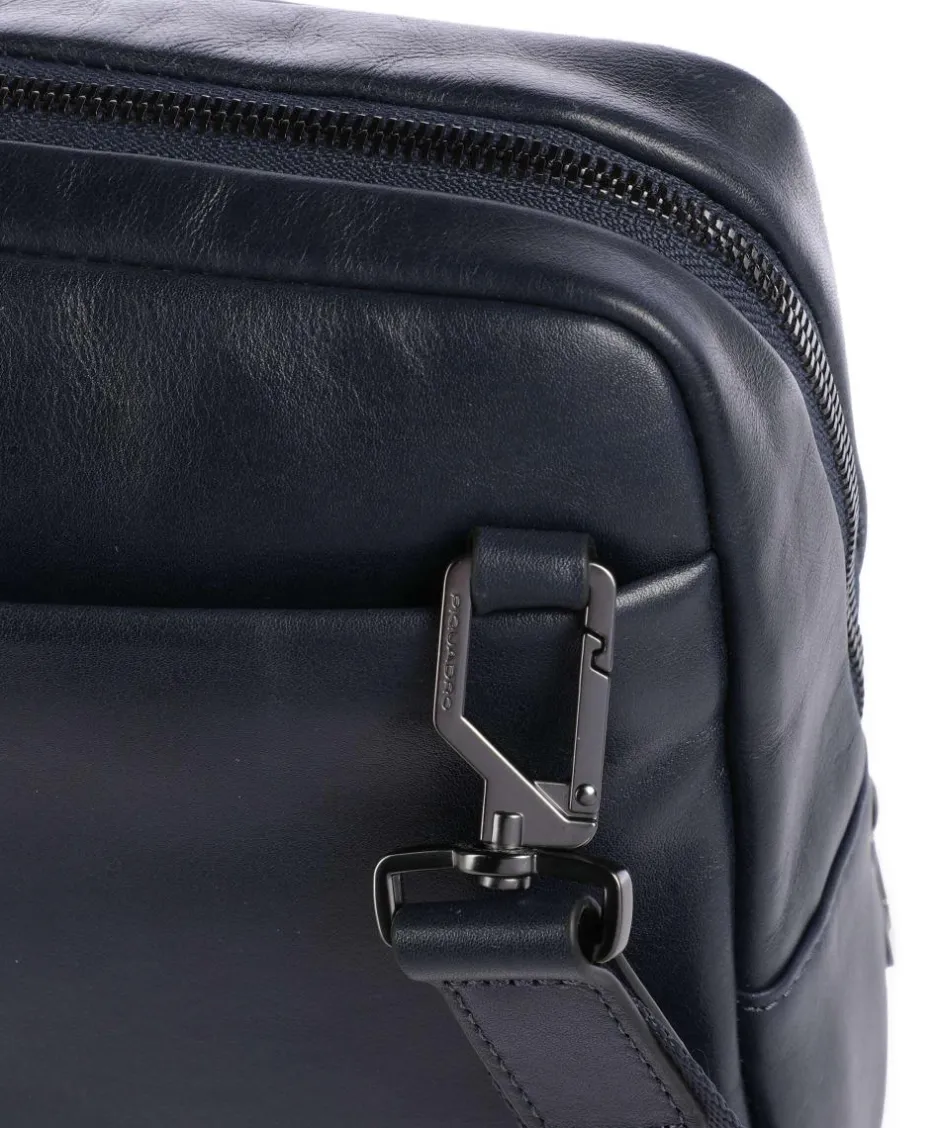 Piquadro Crossbody Bags-W136 Crossbody bag fine grain cow leather